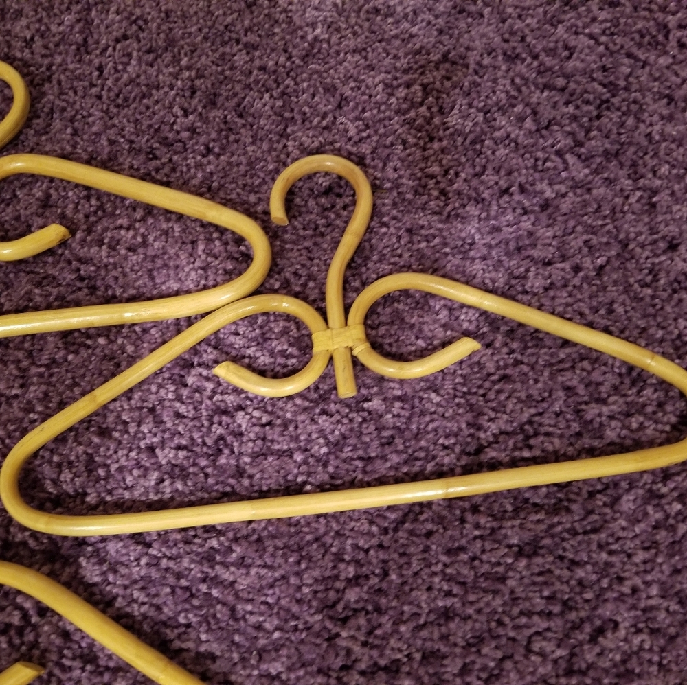 Vintage from the 80's)...Wooden Hangers - Picture 6 of 6